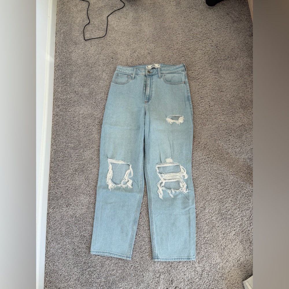 blue ripped hollister jeans